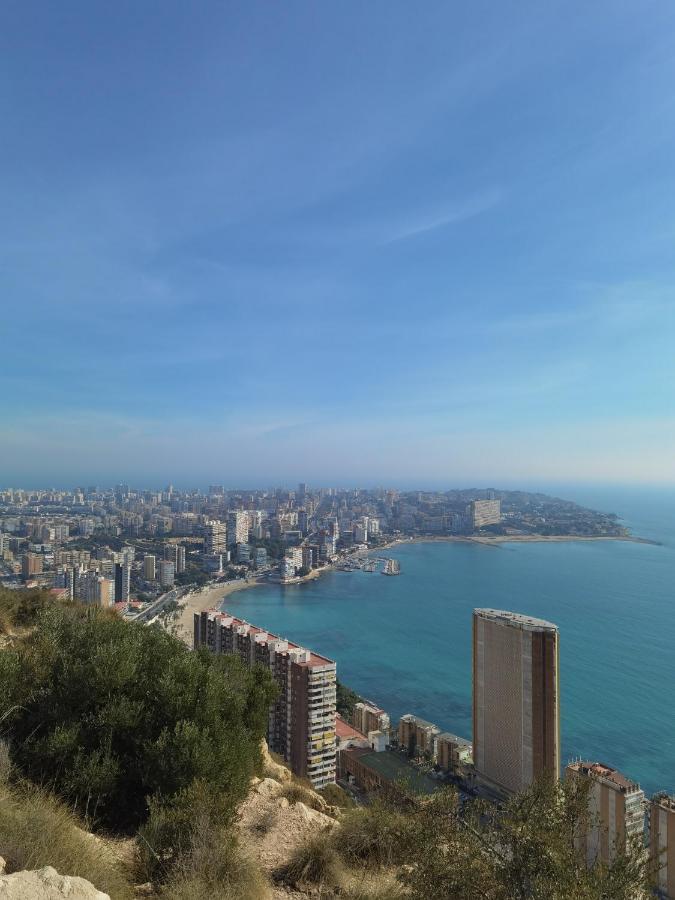 Квартира С Очаровательным Видом На Море Alicante Dış mekan fotoğraf